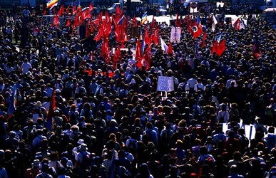 MANIFESTAZIONE fotografie di Giulio Azzarello ©2001 2022. MANIFESTAZIONE fotografie di Giulio Azzarello ©2001 2022.