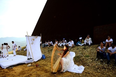 FIUMARA D ARTE fotografie di Giulio Azzarello ©2019. FIUMARA D ARTE fotografie di Giulio Azzarello ©2019.