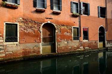 VENEZIA fotografie di Giulio Azzarello ©2022.