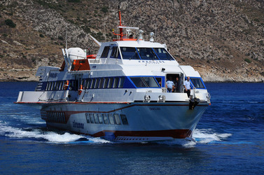 Il PORTO DI FAVIGNANA in Sicilia visioni panoramiche o particolari. Fotografie di Giulio Azzarello &copy;2014.