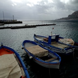 MONDELLO. Fotografie di Giulio Azzarello ©2024. MONDELLO. Fotografie di Giulio Azzarello ©2024.