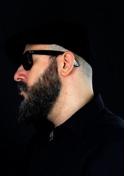 ALESSIO BOSCO musicista compositore. Fotografie di Giulio Azzarello &copy;2018.