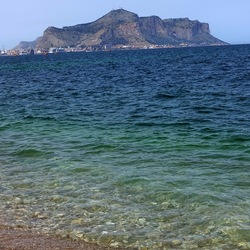 BARCHE. Fotografie di Giulio Azzarello &copy;2022.