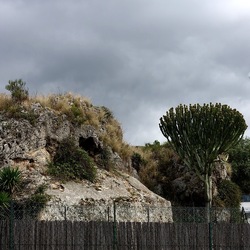 CAMMINANDO. Fotografie di Giulio Azzarello &copy;2024.