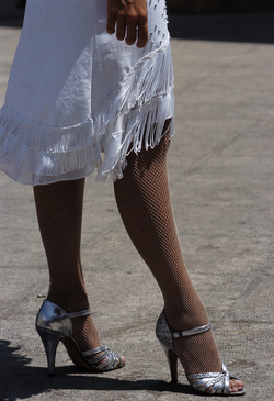 DIEGO CALARCO e il suo tango argentino. Fotografie di Giulio Azzarello ©2014. DIEGO CALARCO e il suo tango argentino. Fotografie di Giulio Azzarello ©2014.