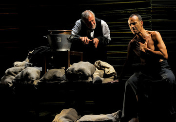 TEATRO stabile BIONDO di Palermo. Primo spettacolo stagione 2015 2106. Foto di Giulio Azzarello &copy;.