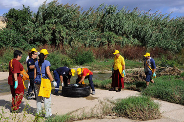 LA BONIFICA delle coste a Palermo una azione simbolica di Lega Ambiente Sicilia. Fotografie di Giulio Azzarello &copy;2014.