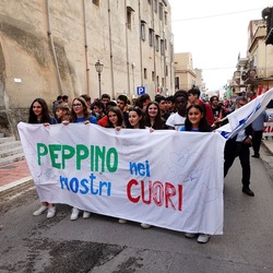 AFROCHE. Fotografie di Giulio Azzarello ©2024. AFROCHE. Fotografie di Giulio Azzarello ©2024.