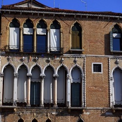 VENEZIA fotografie di Giulio Azzarello &copy;2022.