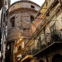 PALERMO. Fotografie di Giulio Azzarello &copy;2022.