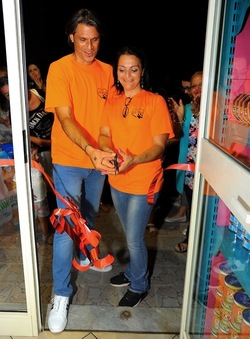 NEGOZIO di ANIMALI. Fotografie di Giulio Azzarello ©2018. NEGOZIO di ANIMALI. Fotografie di Giulio Azzarello ©2018.