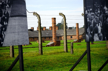 AUSCHIWITZ BIRKENAU il luogo della storia il campo. Fotografie di Giulio Azzarello &copy;2016.
