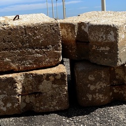 BALATONI. Fotografie di Giulio Azzarello &copy;2022.