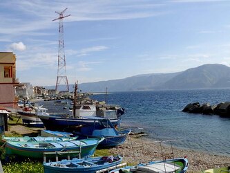 CAPO PELORO borgo marinaro dello stretto di Messina. Fotografie di Giulio Azzarello ©2014.