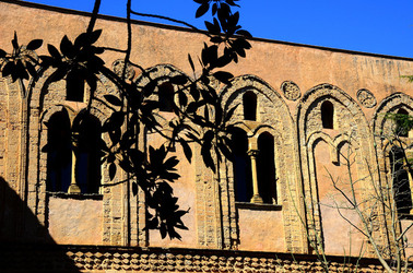 MONREALE in Sicilia. Fotografie di Giulio Azzarello &copy;2016.