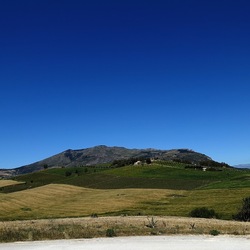 SEGESTA. Fotografie di Giulio Azzarello ©2024. SEGESTA. Fotografie di Giulio Azzarello ©2024.