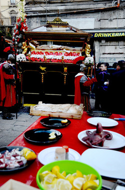 PROCESSIONI religiose per la Pasqua a Palermo. Fotografie di Giulio Azzarello ©2016. PROCESSIONI religiose per la Pasqua a Palermo. Fotografie di Giulio Azzarello ©2016.