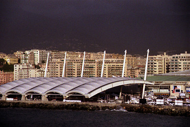 IL PORTO DI GENOVA panoramiche e particolari. Fotografie di Giulio Azzarello &copy;2014.