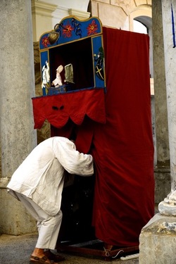 BRUNO LEONE Pulcinella. Fotografie di Giulio Azzarello ©2020. BRUNO LEONE Pulcinella. Fotografie di Giulio Azzarello ©2020.