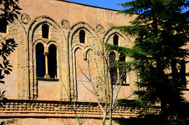 MONREALE in Sicilia. Fotografie di Giulio Azzarello &copy;2016.