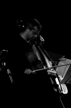 GIOVANNI SOLLIMA in concerto. Fotografie di Giulio Azzarello &copy;2014.