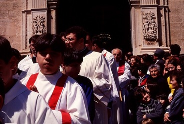 PROCESSIONE RELIGIOSA fotografie di Giulio Azzarello &copy;2022.