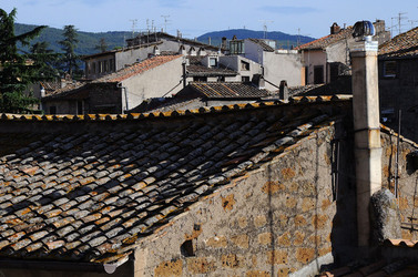 VITERBO e il suo centro storico. Fotografie di Giulio Azzarello &copy;2014.