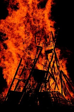 LA VAMPA DI SAN GIUSEPPE a Palermo. Fotografie di Giulio Azzarello ©2018. LA VAMPA DI SAN GIUSEPPE a Palermo. Fotografie di Giulio Azzarello ©2018.