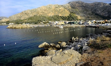 PORTICCIOLO siciliano fotografie di Giulio Azzarello ©2019. PORTICCIOLO siciliano fotografie di Giulio Azzarello ©2019.