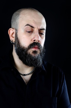 ALESSIO BOSCO musicista compositore. Fotografie di Giulio Azzarello &copy;2018.