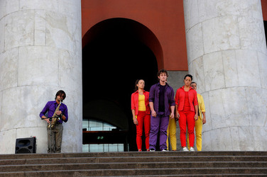 DANZE URBANE contemporanee per le vie di Palermo. Fotografie di Giulio Azzarello &copy;2014.