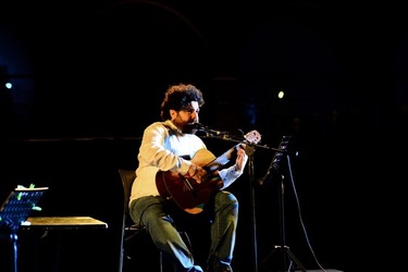 GIUSEPPE di BELLA artista musicista. Fotografie di Giulio Azzarello &copy;2020.