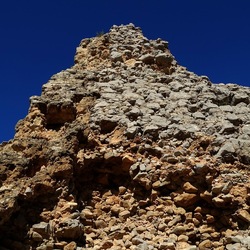 RUDERE DI PIETRA. Fotografie di Giulio Azzarello &copy;2022.