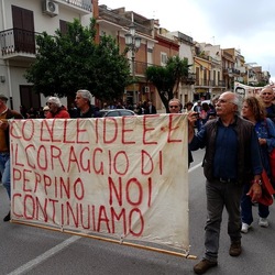 AFROCHE. Fotografie di Giulio Azzarello ©2024. AFROCHE. Fotografie di Giulio Azzarello ©2024.