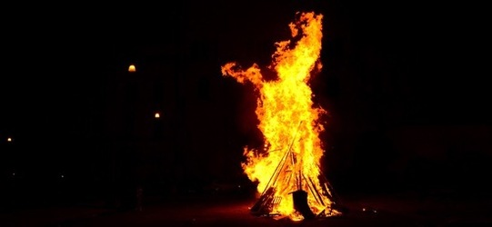 LA VAMPA DI SAN GIUSEPPE a Palermo. Fotografie di Giulio Azzarello ©2018. LA VAMPA DI SAN GIUSEPPE a Palermo. Fotografie di Giulio Azzarello ©2018.