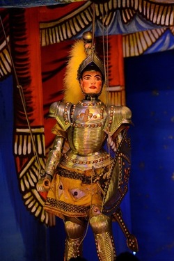 OPERA dei PUPI di Mimmo e Giacomo Cuticchio. Fotografia di Giulio Azzarello ©2020. OPERA dei PUPI di Mimmo e Giacomo Cuticchio. Fotografia di Giulio Azzarello ©2020.