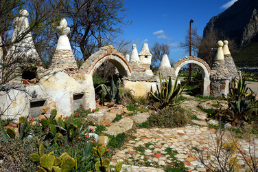CAPO GALLO riserva marina e naturalistica a Palermo panoramiche e particolari. Fotografie di Giulio Azzarello ©2014. CAPO GALLO riserva marina e naturalistica a Palermo panoramiche e particolari. Fotografie di Giulio Azzarello ©2014.