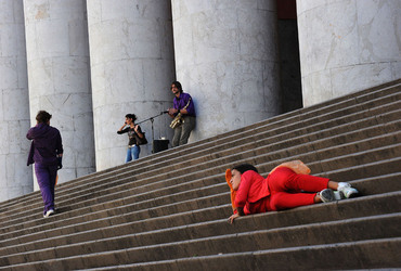 DANZE URBANE contemporanee per le vie di Palermo. Fotografie di Giulio Azzarello &copy;2014.