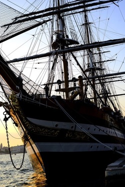 AMERIGO VESPUCCI fotografie di Giulio Azzarello ©2020. AMERIGO VESPUCCI fotografie di Giulio Azzarello ©2020.