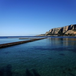 MONDELLO fotografie di Giulio Azzarello &copy;2020.