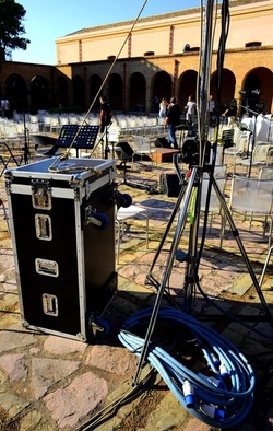 BACKSTAGE fotografie di Giulio Azzarello ©2020.