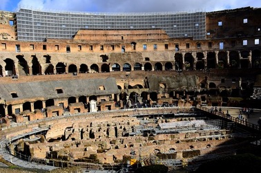 COLOSSEO Roma. Fotografie di Giulio Azzarello ©2020. COLOSSEO Roma. Fotografie di Giulio Azzarello ©2020.