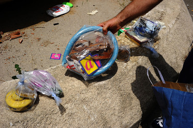 DISCARICA abusiva nei pressi del comune e paese di Monreale in Sicilia. Fotografie di Giulio Azzarello &copy;2014.