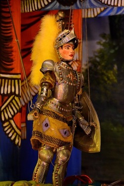 OPERA dei PUPI di Mimmo e Giacomo Cuticchio. Fotografia di Giulio Azzarello ©2020. OPERA dei PUPI di Mimmo e Giacomo Cuticchio. Fotografia di Giulio Azzarello ©2020.