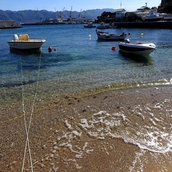 BARCHE. Fotografie di Giulio Azzarello &copy;2022.