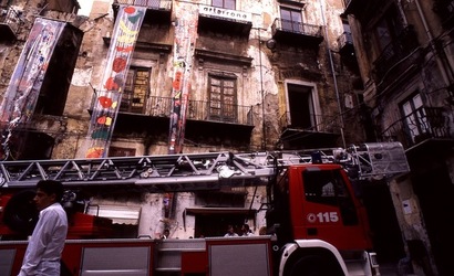 VUCCIRIA anni 90. Fotografie di Giulio Azzarello ©2022. VUCCIRIA anni 90. Fotografie di Giulio Azzarello ©2022.