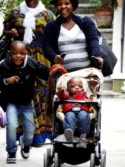 MISSIONE un documentario di P.Scimeca. Fotografie di Giulio Azzarello ©2015 2016. MISSIONE un documentario di P.Scimeca. Fotografie di Giulio Azzarello ©2015 2016.