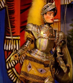 OPERA dei PUPI di Mimmo e Giacomo Cuticchio. Fotografia di Giulio Azzarello ©2020. OPERA dei PUPI di Mimmo e Giacomo Cuticchio. Fotografia di Giulio Azzarello ©2020.