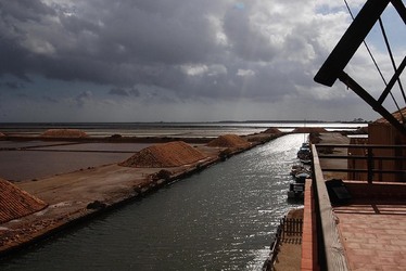 LE SALINE di Trapani in Sicilia. Fotografie di Giulio Azzarello ©2014. LE SALINE di Trapani in Sicilia. Fotografie di Giulio Azzarello ©2014.