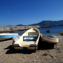 BARCHE. Fotografie di Giulio Azzarello &copy;2022.